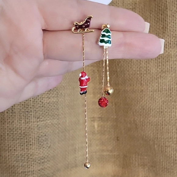 ADORABLE FRONT/BACK SANTA EARRINGS - Picture 3 of 8